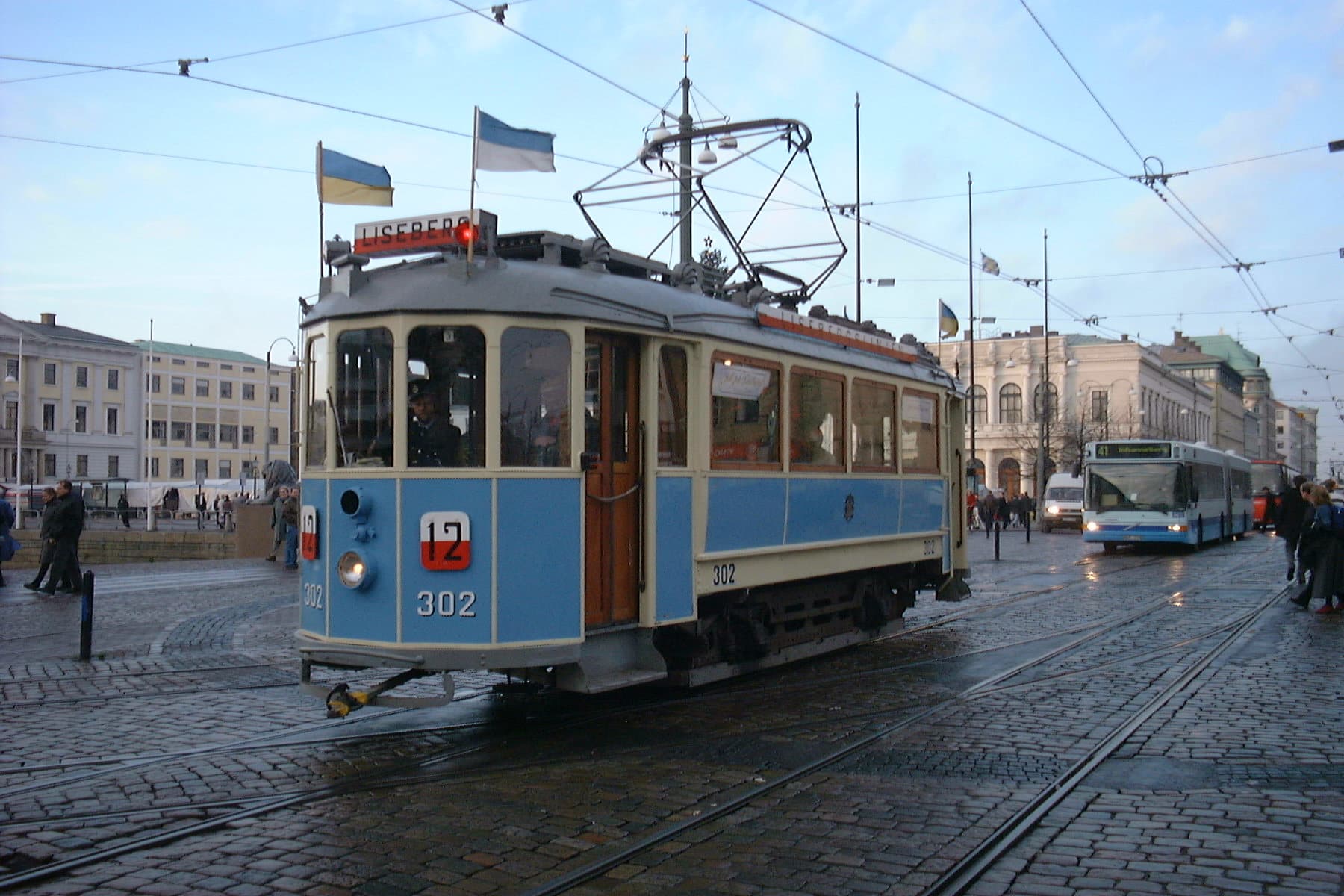 A blue Gothenburg tram.